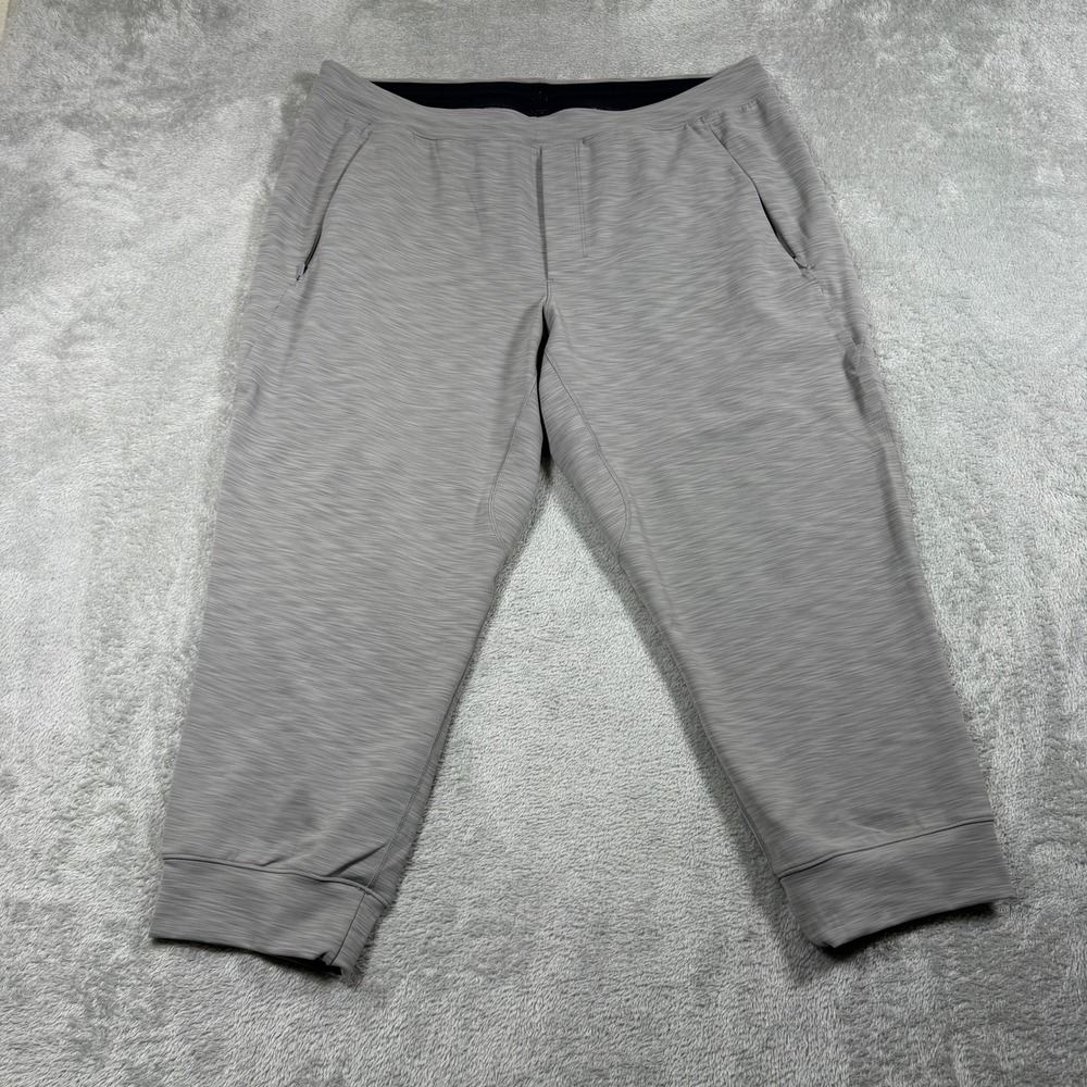 Lululemon Balancer Cropped Pant Mens XXL Heathered Gull Gray 22" Yoga M5AI0S